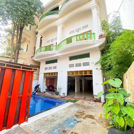 Centro Guest House